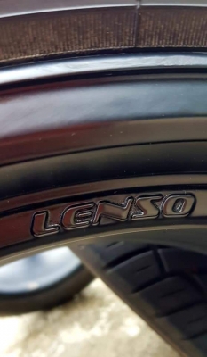 ขายยาง NITTO 420S ขนาด 265/50/20 พร้อมล้อ LENSO