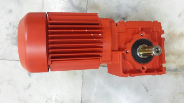 " มีเพียง 2 ตัวเท่านั้นของใหม่แต่ขายราคามือสอง "มอเตอร์เกียร์ Spiroplan gearmotor  "SEW-EURODRIVE" W10 DT56M4  made in France ของใหม่