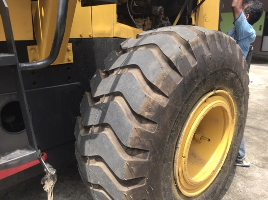 ขายรถตักKOMATSUรุ่นWA380-3นำเข้าญี่ปุ่นไม่เคยใช้งานในไทย เอวอ่อน  เครื่องโคมัสสุ6สูบ สภาพดีพร้อมใช้งาน 081-8302909 จิรโรจน์ Line  :  @J555