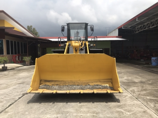 ขายรถตักKOMATSUรุ่นWA380-3นำเข้าญี่ปุ่นไม่เคยใช้งานในไทย เอวอ่อน  เครื่องโคมัสสุ6สูบ สภาพดีพร้อมใช้งาน 081-8302909 จิรโรจน์ Line  :  @J555