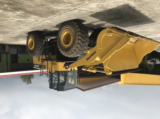 ขายรถตักKOMATSUรุ่นWA380-3นำเข้าญี่ปุ่นไม่เคยใช้งานในไทย เอวอ่อน  เครื่องโคมัสสุ6สูบ สภาพดีพร้อมใช้งาน 081-8302909 จิรโรจน์ Line  :  @J555