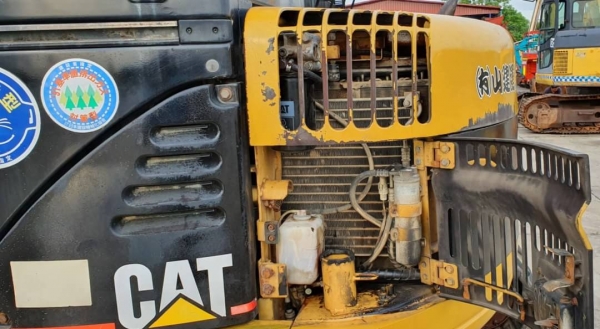 ขายด่วนรถแบคโฮรถCATคาเม่ร่า308BSRรุ่นยอดนิยมสวยๆเทียบเท่าPC80ออโต้คันเร่งเครื่อง4สูบเครื่องดีปั่มแรงไฟฟ้าครบซีเรียสุงชั่วโม่งทำงานน้อย8,195รถนอกเพิ่งนำเข้ามาใหม่ยังไม่เคยใช้งานในเมืองไทยเลย