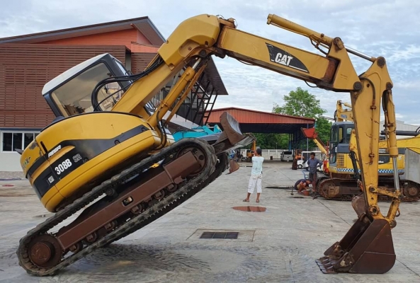 ขายด่วนรถแบคโฮรถCATคาเม่ร่า308BSRรุ่นยอดนิยมสวยๆเทียบเท่าPC80ออโต้คันเร่งเครื่อง4สูบเครื่องดีปั่มแรงไฟฟ้าครบซีเรียสุงชั่วโม่งทำงานน้อย8,195รถนอกเพิ่งนำเข้ามาใหม่ยังไม่เคยใช้งานในเมืองไทยเลย