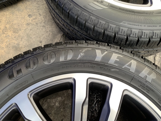 ใหม่มาก ล้อแม็กป้ายแดง Ford Everest ขอบ 20 รุ่นใหม่ล่าสุด พร้อมยางใหม่ป้ายแดง 265-50-20 GoodYear ปี 19 สวยกริ๊บๆ