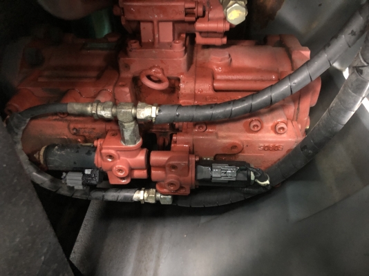 Kobelco SK135SR โกเบ เทียบเท่า SK120 รถสวยพร้อมใช้งาน นำเข้าเองจากญี่ปุ่น โทรเลย 081-8581834