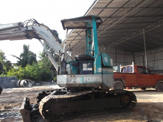 ขายรถแบคโฮ KOMATSU PC 50UU-1 สภาพพร้อมใช้ เก่าใน เครื่องดีสามสูบ เอวดี ปั้มดี เฟืองดี
