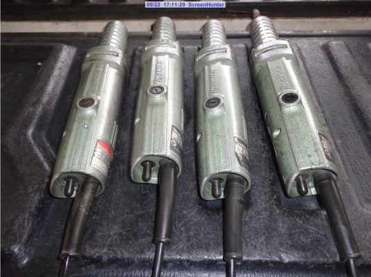ขายเครื่องเจียรก้านยาว 1/4"(6mm.) MAKITA 906H มี4ตัวขายตัวละ2300พร้อมส่ง ขายเครื่องเจียรก้านยาว 1/4"(6mm.) MAKITA 906H มี4ตัวขายตัวละ2300พร้อมส่ง