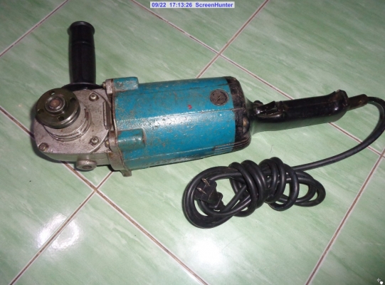 ขายเครื่องเจียร์ไฟฟ้า 7 นิ้ว MAKITA รุ่น 9607NB 1,800 วัตต์ ขายเครื่องเจียร์ไฟฟ้า 7 นิ้ว MAKITA รุ่น 9607NB 1,800 วัตต์