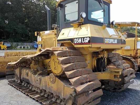 ขายรถดันดิน CAT D5H นำเข้าเองจากญี่ปุ่น สภาพสวยพร้อมใช้ ถึงเร็วๆนี้ครับ