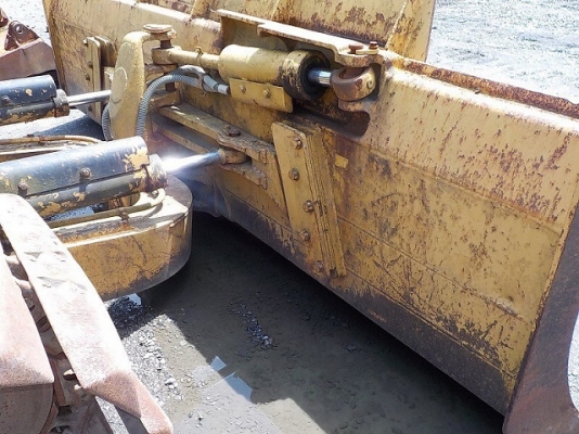 ขายรถดันดิน CAT D5H นำเข้าเองจากญี่ปุ่น สภาพสวยพร้อมใช้ ถึงเร็วๆนี้ครับ