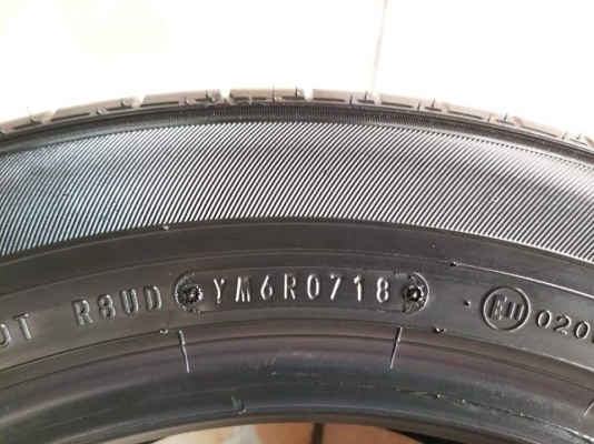 ยาง\% คัดสภาพ Dunlop Enasave EC300  215/55R16 ผลิตปี 18 มีรับประกันให้ทุกเส้น ขายถูกๆ 4 เส้น 3800.-NET /ใส่ถ่วงฟรี รับบัตร ส่งทั่วไทย