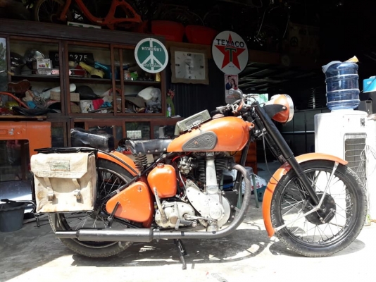 ขาย Bsa zb31 rigid frame 350 cc หลังแข็งรถเครื่องติดขี่ได้ ไฟ cdi ขาย Bsa zb31 rigid frame 350 cc หลังแข็งรถเครื่องติดขี่ได้ ไฟ cdi