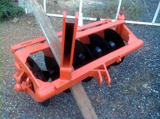 ขายผาน  5  ใบ   20 นิ้ว ครับ   ทำสีใหม่  ใช้ได้อีกนานเลยครับ