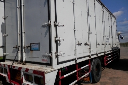 6ล้อช่วงยาว7.20มตู้แห้งประตู10บานHINO MEGA UROIIปี48(สวยมาก)