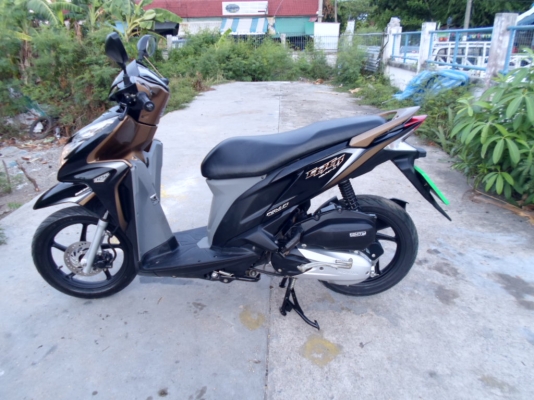 ขาย HONDA CLICK125 I รถสีดำ-น้ำตาล เครื่องเดิมๆๆ สภาพภายนอกสวย ขาย32,500บาท