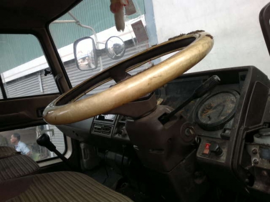 รถฮีโน่ 10 ล้อ ท้ายลาด ติดเฮี๊ยบ 3 ตัน FM176  168 แรงม้า  สนใจติดต่อ 081 - 6079515