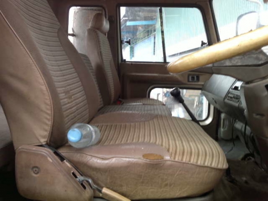 รถฮีโน่ 10 ล้อ ท้ายลาด ติดเฮี๊ยบ 3 ตัน FM176  168 แรงม้า  สนใจติดต่อ 081 - 6079515