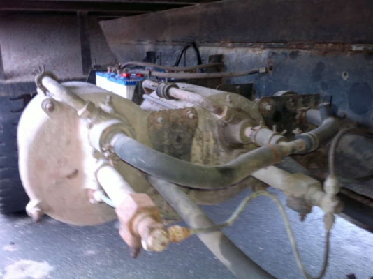 รถฮีโน่ 10 ล้อ ท้ายลาด ติดเฮี๊ยบ 3 ตัน FM176  168 แรงม้า  สนใจติดต่อ 081 - 6079515