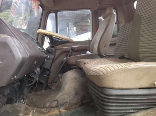 รถฮีโน่ 10 ล้อ ท้ายลาด ติดเฮี๊ยบ 3 ตัน FM176  168 แรงม้า  สนใจติดต่อ 081 - 6079515