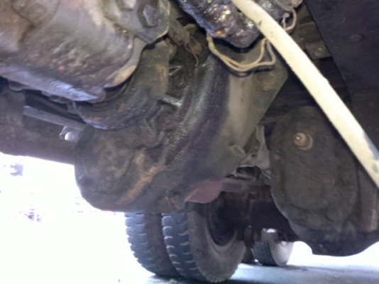 รถฮีโน่ 10 ล้อ ท้ายลาด ติดเฮี๊ยบ 3 ตัน FM176  168 แรงม้า  สนใจติดต่อ 081 - 6079515