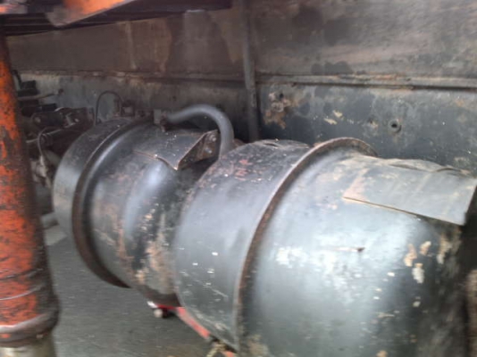 รถฮีโน่ 10 ล้อ ท้ายลาด ติดเฮี๊ยบ 3 ตัน FM176  168 แรงม้า  สนใจติดต่อ 081 - 6079515