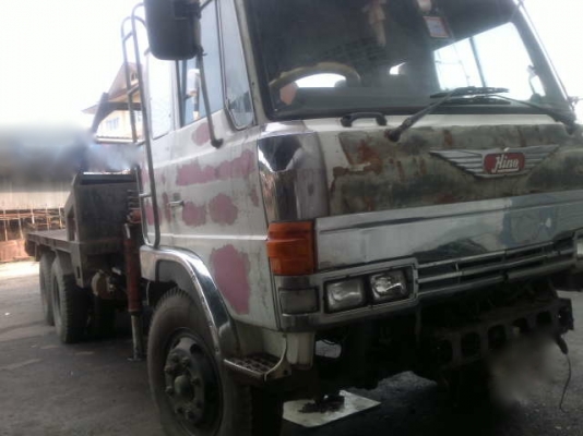 รถฮีโน่ 10 ล้อ ท้ายลาด ติดเฮี๊ยบ 3 ตัน FM176  168 แรงม้า  สนใจติดต่อ 081 - 6079515