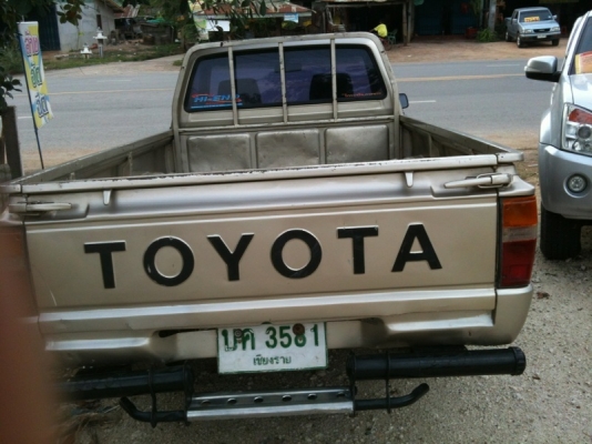 รถ toyota hilux LM รถสวยสภาพดี