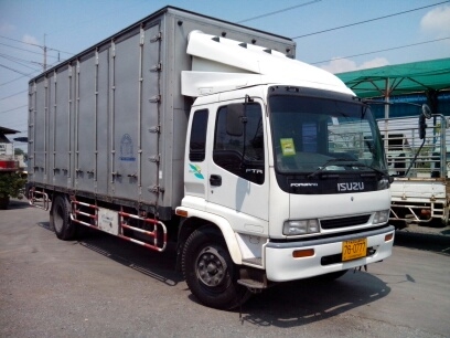 6ล้อFTRตู้บรรทุก10บาน