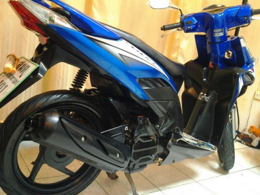 ขาย Click-i ตัวท็อป (ล้อแม็กซ์) คอมบายเบรค หัวฉีดPGM-FI สวยๆครับ