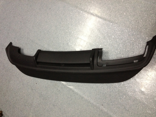 ขายกันชนหลัง Ford Fiesta ราคาถูกค่ะ