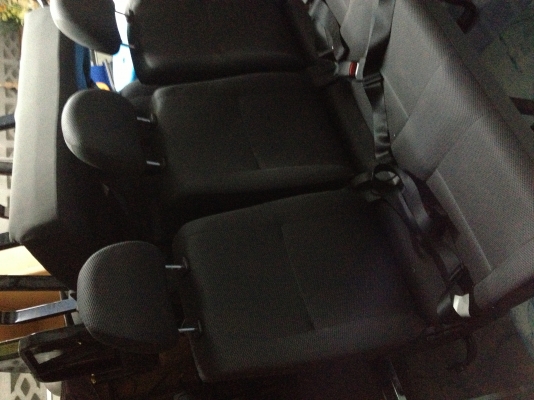 ขายเบาะนั่งรถตู้ยกชุด Toyota Commuter ตัวใหม่ล่าสุด ราคาถูก สภาพใหม่มากๆค่ะ