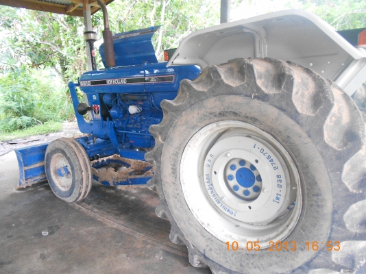 ขายรถแทรกเตอร์ ฟอร์ด 6600 เต็ม พร้อมเล่มทะเบียน