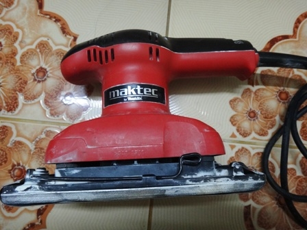 เครื่ื่องขัดกระดาษทรายแบบสั่นMaktecรุ่นMT921สภาพใหม่ ถูกๆ เครื่ื่องขัดกระดาษทรายแบบสั่นMaktecรุ่นMT921สภาพใหม่ ถูกๆ