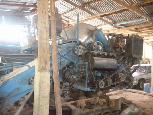 ขายรถเกี่ยวข้าวศักรพัฒนา