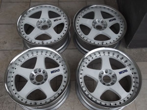 NISMO GT2 ขอบ 18 5รู114.3 หน้า 8ออพ33 หลัง 9ออพ39 ราคา 29500 บาท  0813122649  0875800722