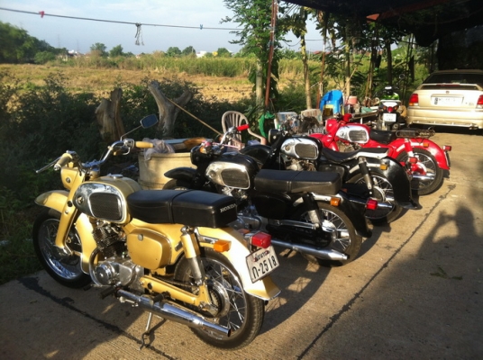 ขายc95 2 คัน c 92 3 คัน มีเล่ม และ เอกสาร โทรสอบถามได้ ต่อรองได้ครับ 0918759329 0819884773