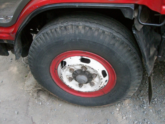 ,มาอีกแล้วครับ 4ล้อ ไม่ติดเวลา เครื่อง 4HF1  120แรงม้าครับ