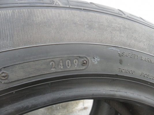 ยาง DUNLOP 205/55R16 ปี09 สวยๆ 5 เส้น ยาง DUNLOP 205/55R16 ปี09 สวยๆ 5 เส้น