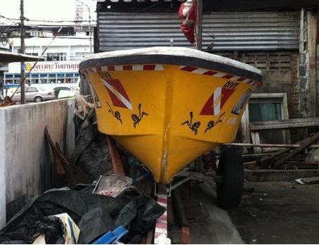 เรื่อไฟเบอร์ของญี่ปุ่นความยาว 15 ฟุตกว้าง 1.2 เมตร พร้อมสาลี ทำสีใหม่ นั้งได้ประมาณ 7-8 คน เบอร์โทร 087-924-6343 (หนุ่ม) เรื่อไฟเบอร์ของญี่ปุ่นความยาว 15 ฟุตกว้าง 1.2 เมตร พร้อมสาลี ทำสีใหม่ นั้งได้ประมาณ 7-8 คน เบอร์โทร 087-924-6343 (หนุ่ม)