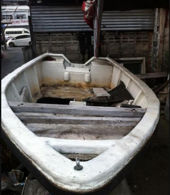 เรื่อไฟเบอร์ของญี่ปุ่นความยาว 15 ฟุตกว้าง 1.2 เมตร พร้อมสาลี ทำสีใหม่ นั้งได้ประมาณ 7-8 คน เบอร์โทร 087-924-6343 (หนุ่ม) เรื่อไฟเบอร์ของญี่ปุ่นความยาว 15 ฟุตกว้าง 1.2 เมตร พร้อมสาลี ทำสีใหม่ นั้งได้ประมาณ 7-8 คน เบอร์โทร 087-924-6343 (หนุ่ม)