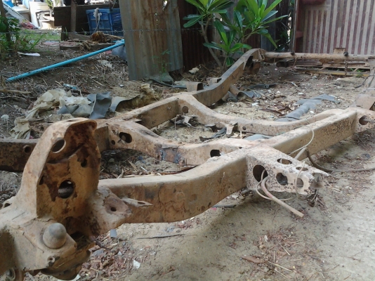 JOECLASSIC...ชำแหละ521 เรียบร้อยแล้วขายคัทซี  521 คัทซีดี ไม่ผุ ขาย..6000  ชุดปีกนกบนล่างยกดุมซ้าย-ขวา  2ข้าง..ขาย 2500  เฟืองท้ายยกดุมพร้อมแหนบ..4000(ไม่รวมล้อ)สนใจอะไหล่ชิ้นอื่นๆเพิ่มเติมโทรสอบฤามได้เลย..