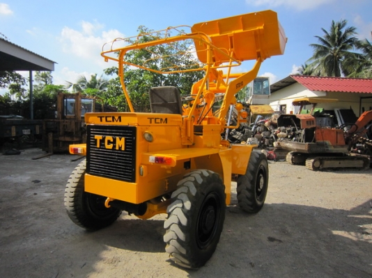 ขาย รถตักล้อยาง TCM รุ่น STD10 มือสองญี่ปุ่น