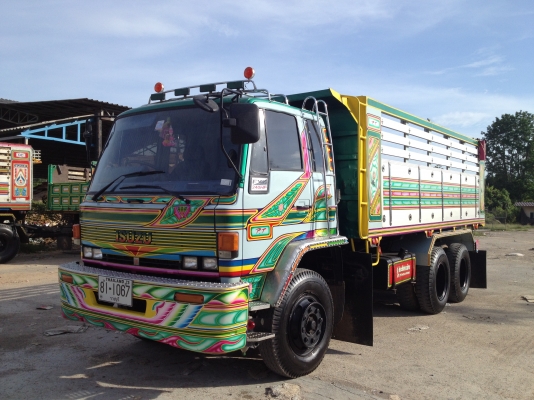 ขาย10ล้อISUZU TXเปลี่ยนหัวROCK เครื่อง6BGเทอร์โบ ช่วงล่างใหญ่จัมโบ้ ยางใหม่10เส้น