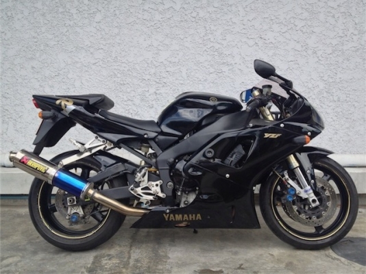 ***! ขายYAMAHA R1 2000 ทะเบียนพร้อมโอน !***