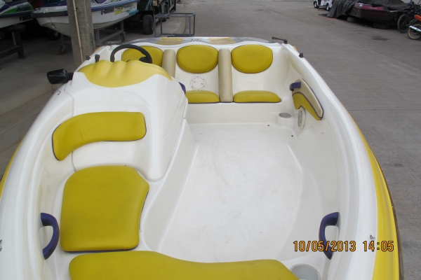 -ผ่อนได้- ขาย JETBOAT SEARAYDEN F 16 XR เรือนำเข้า