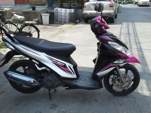 skydrive ตัวท้อป ล้อแม็กซ์ ปี 53 รถสวยมาก เกรด A เครื่องเดิม แน่นๆ เอกสารครบ