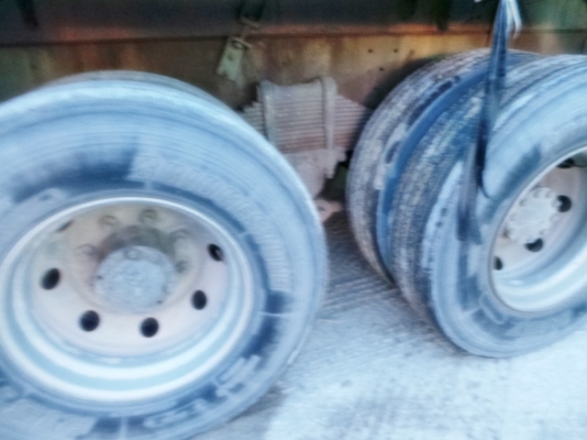 ISUZU FXZ270 18 ล้อ ดั้ม จัดไฟแนนซ์ บ. ราชธานีลิสซิ่งได้ 1,800,000 บาทค่ะ ISUZU FXZ270 18 ล้อ ดั้ม จัดไฟแนนซ์ บ. ราชธานีลิสซิ่งได้ 1,800,000 บาทค่ะ