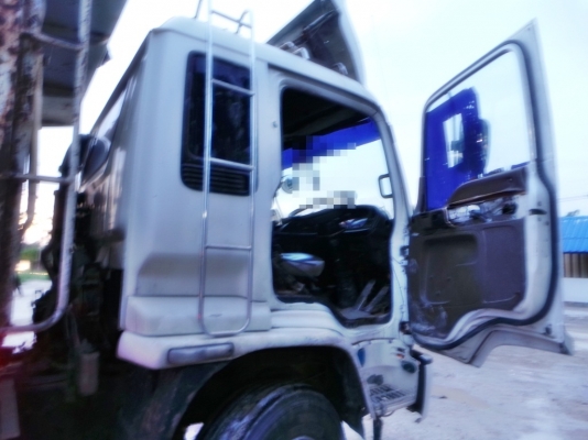 ISUZU FXZ270 18 ล้อ ดั้ม จัดไฟแนนซ์ บ. ราชธานีลิสซิ่งได้ 1,800,000 บาทค่ะ ISUZU FXZ270 18 ล้อ ดั้ม จัดไฟแนนซ์ บ. ราชธานีลิสซิ่งได้ 1,800,000 บาทค่ะ