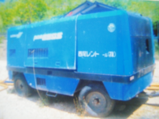 แอร์แทรคหัวเจาะฟูรู 200 พร้อมเครื่องลมแอร์แมน PDS 665S แอร์แทรคหัวเจาะฟูรู 200 พร้อมเครื่องลมแอร์แมน PDS 665S