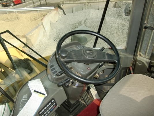 Komatsu Model WA300-3E ปี1997